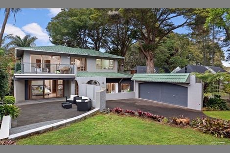 Photo of property in 16 Cobblestone Lane, Hillcrest, Auckland, 0627