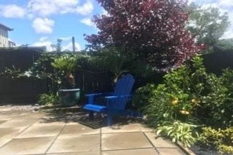 Photo of property in 55 Birkdale Road, Birkdale, Auckland, 0626