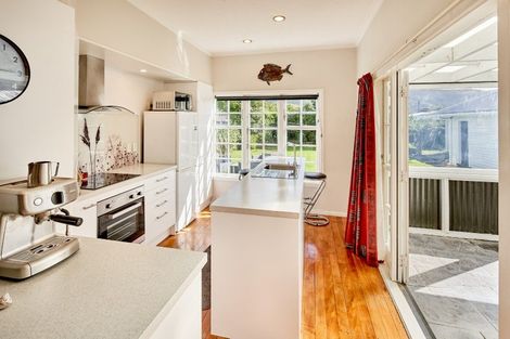 Photo of property in 36 Heretaunga Square, Silverstream, Upper Hutt, 5019