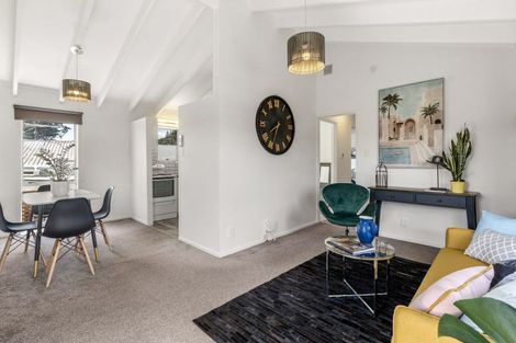 Photo of property in 1/46 Chippendale Crescent, Birkdale, Auckland, 0626