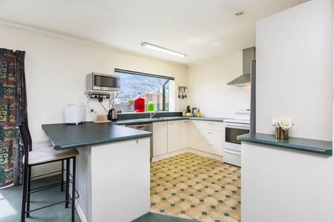Photo of property in 20a Oxford Crescent, Ebdentown, Upper Hutt, 5018