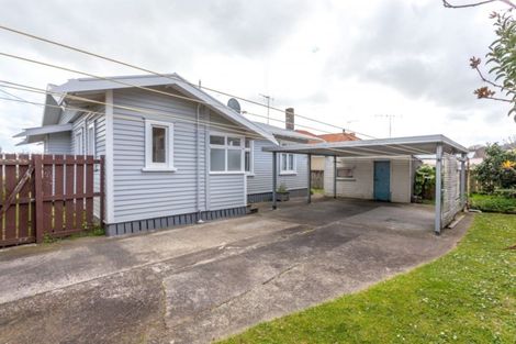 Photo of property in 300 Mackay Street, Thames, 3500