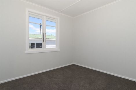 Photo of property in 38 Queen Road, Bellevue, Tauranga, 3110