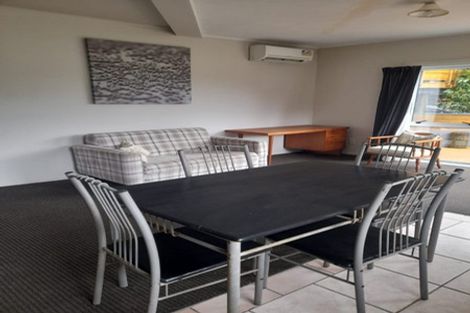 Photo of property in 54a Lewis Street, Blockhouse Bay, Auckland, 0600