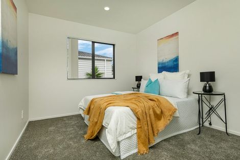 Photo of property in 35 Rakich Place, Henderson, Auckland, 0612