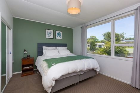 Photo of property in 29 Beaumont Crescent, Frankleigh Park, New Plymouth, 4310