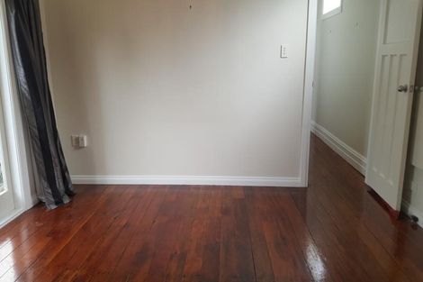 Photo of property in 6 Cardall Street, Newtown, Wellington, 6021