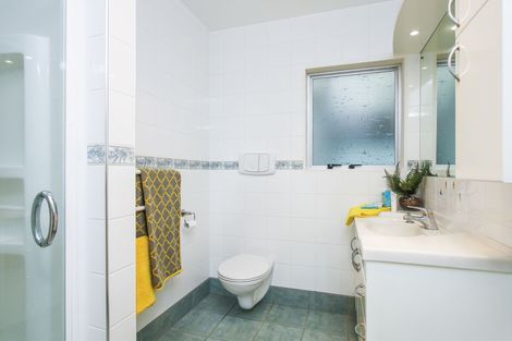 Photo of property in 3 Malmo Place, Massey, Auckland, 0614