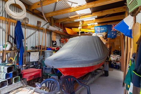 Photo of property in 42 Waimarama Street, Waikawa, Picton, 7220