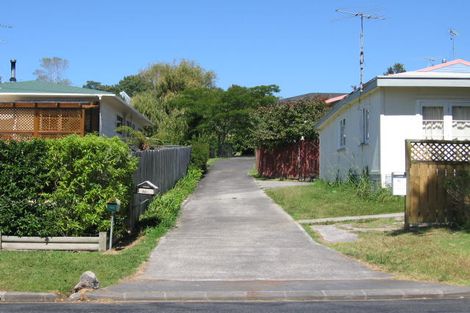 Photo of property in 1/34 Glenvar Road, Torbay, Auckland, 0630
