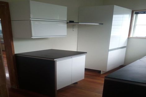 Photo of property in 60 Beach Haven Road, Beach Haven, Auckland, 0626