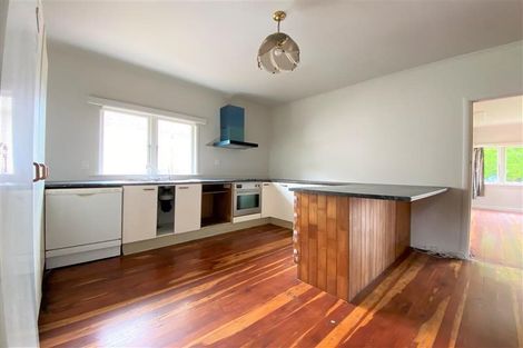 Photo of property in 5 Margan Avenue, New Lynn, Auckland, 0600