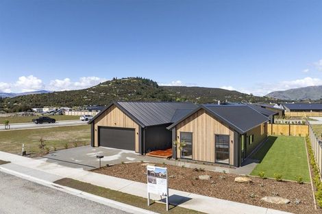 Photo of property in 14 Moonstone Street, Albert Town, Wanaka, 9305