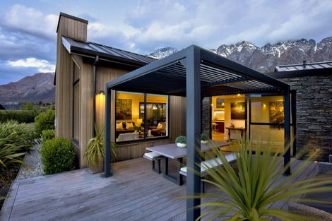 Photo of property in 14 Kerrera Lane, Jacks Point, Queenstown, 9371