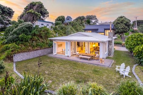 Photo of property in 1 Hydes Road, Raumati South, Paraparaumu, 5032