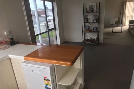 Photo of property in 4/49 Sackville Street, Fitzroy, New Plymouth, 4312