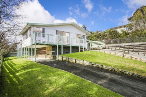 Photo of property in 3 Malmo Place, Massey, Auckland, 0614
