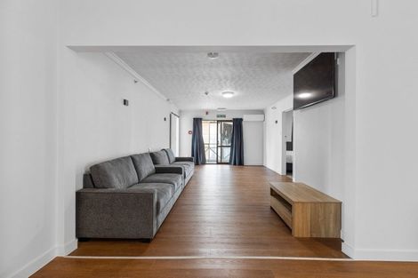 Photo of property in 22 Palm Avenue, Hokowhitu, Palmerston North, 4410