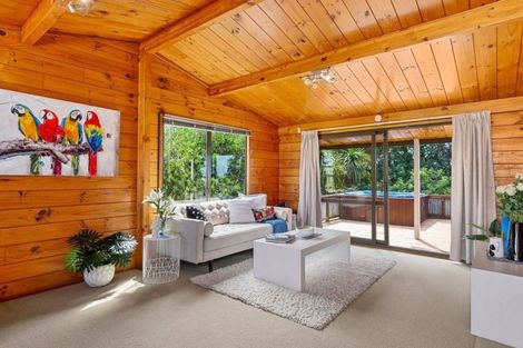 Photo of property in 156 Oaktree Avenue, Browns Bay, Auckland, 0630