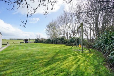 Photo of property in 164 Cameron Road, Lochiel, Winton, 9781