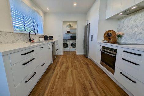 Photo of property in 1/139 Sawyers Arms Road, Northcote, Christchurch, 8052