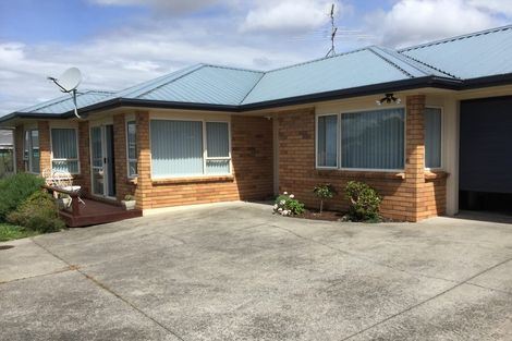 Photo of property in 8b Garden Terrace, Pukekohe, 2120