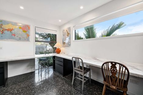Photo of property in 244 Devon Street West, New Plymouth, 4310