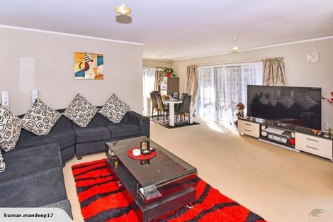 Photo of property in 2/8 Pukeko Place, Papatoetoe, Auckland, 2025