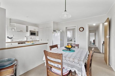 Photo of property in 25 Barnhill Crescent, Pahurehure, Papakura, 2113