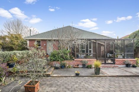 Photo of property in 24 Hounslow Street, Ilam, Christchurch, 8041