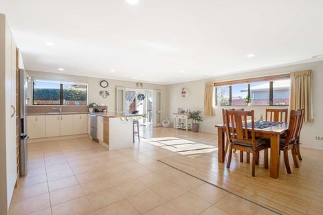 Photo of property in 1 Suffolk Drive, Otamatea, Whanganui, 4500