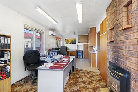 Photo of property in 386 High Street, Rangiora, 7400