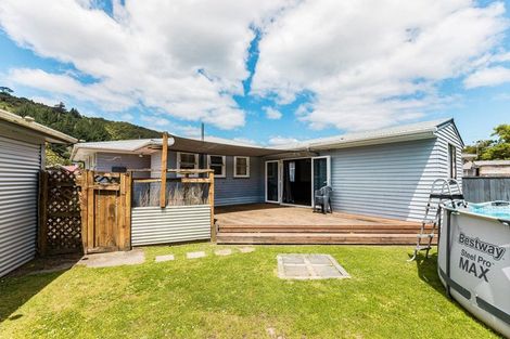 Photo of property in 51 Parenga Street, Wainuiomata, Lower Hutt, 5014