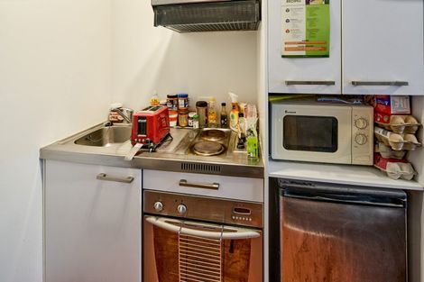 Photo of property in Orange Apartments/victoria Centr, 606/169 The Terrace, Wellington Central, Wellington, 6011