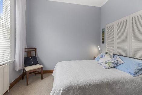 Photo of property in 35 Karepa Street, Brooklyn, Wellington, 6021