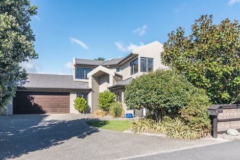 Photo of property in 4 Avion Terrace, Raumati Beach, Paraparaumu, 5032