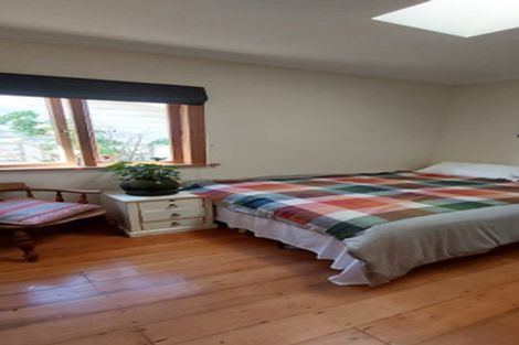 Photo of property in 75 Severn Street, Island Bay, Wellington, 6023