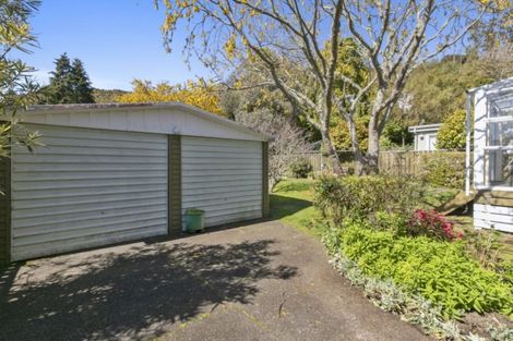 Photo of property in 9 Willis Grove, Wainuiomata, Lower Hutt, 5014