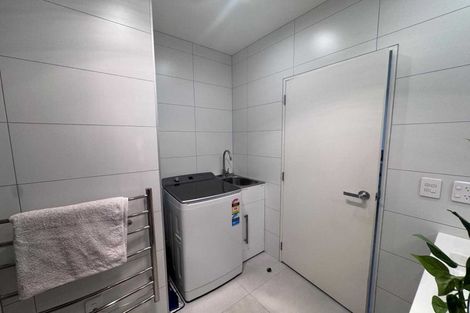 Photo of property in 6 Juniper Drive, Rosehill, Papakura, 2113