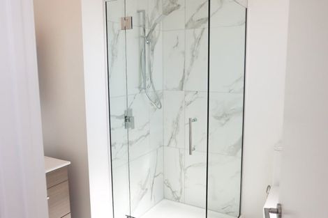 Photo of property in 1 Division Street, Riccarton, Christchurch, 8041