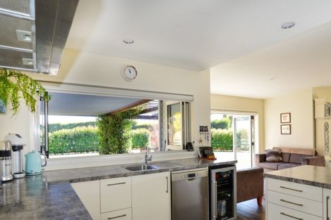 Photo of property in 51 Omarunui Road, Waiohiki, Napier, 4183