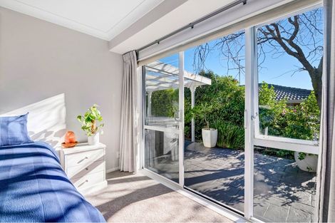 Photo of property in 19 Esther Place, Red Beach, 0932