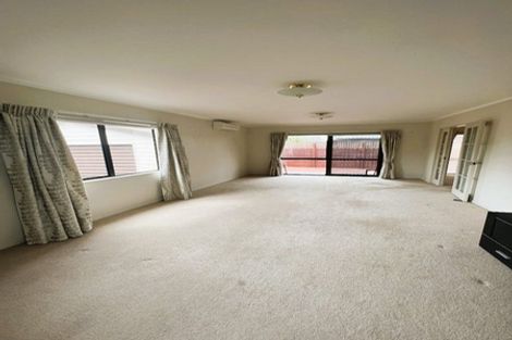 Photo of property in 10 Ruby Place, Orewa, 0931