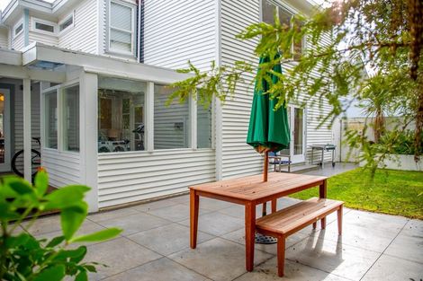 Photo of property in 171 Muritai Road, Eastbourne, Lower Hutt, 5013