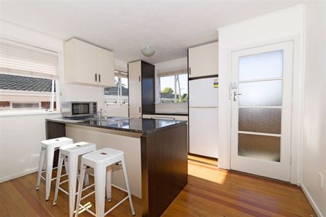 Photo of property in 209b Edmonton Road, Te Atatu South, Auckland, 0610