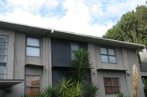 Photo of property in 2/83 Portage Road, New Lynn, Auckland, 0600