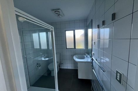 Photo of property in 1/48 Taharoto Road, Takapuna, Auckland, 0622