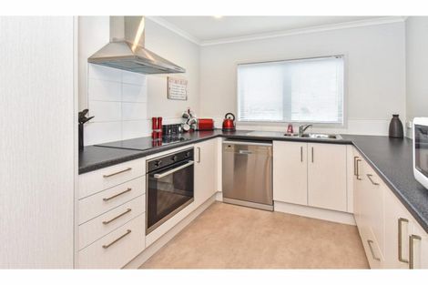 Photo of property in 10 Taiaapure Street, Weymouth, Auckland, 2103