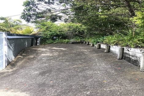 Photo of property in 949 East Coast Road, Torbay, Auckland, 0630