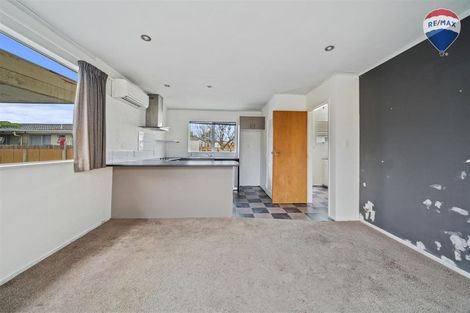 Photo of property in 2/8 Wilford Street, Wallaceville, Upper Hutt, 5018